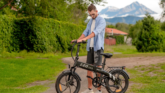 Navigieren auf der Straße: E-Bike Sicherheit, Regeln, Ausrüstung und beste Praktiken